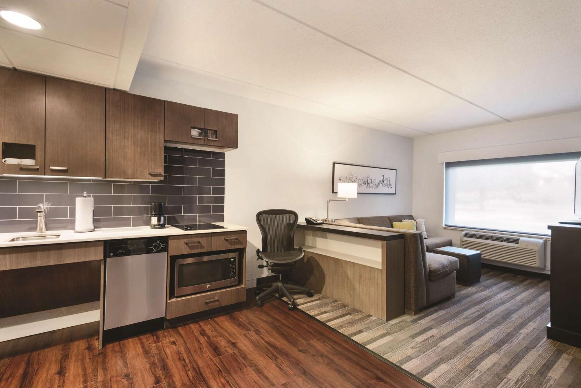 Clt Sky Suites Шарлът Екстериор снимка